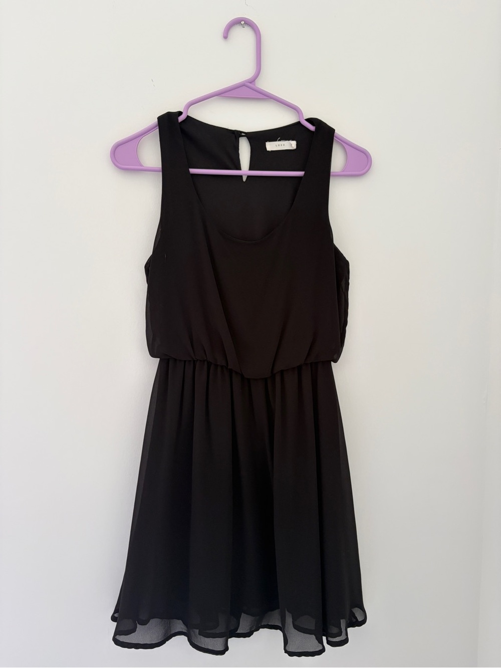 Women's Black Sleeveless Chiffon Dress